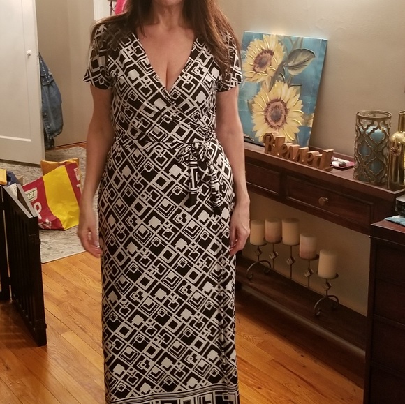 Ashley Stewart Dresses & Skirts - Ashley Stewart Print Maxi Dress